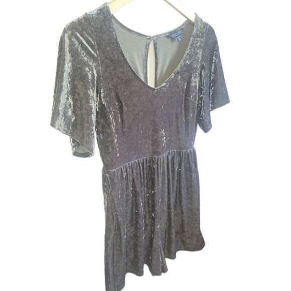Nwot American Eagle Crushed Velvet Romper Olive Green M - Picture 4 of 12